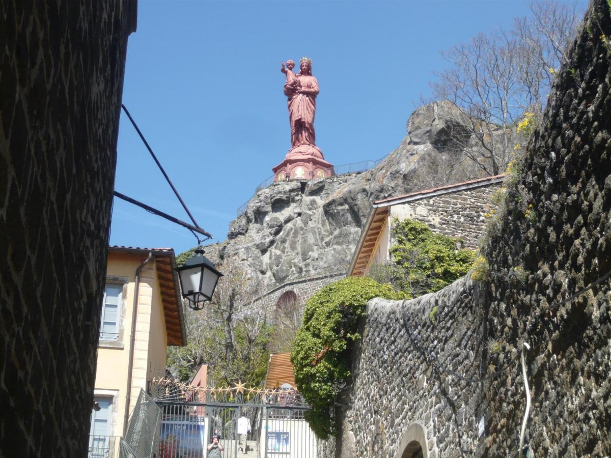 Le Petit St Jacques Apartment Le Puy-en-Velay Екстериор снимка